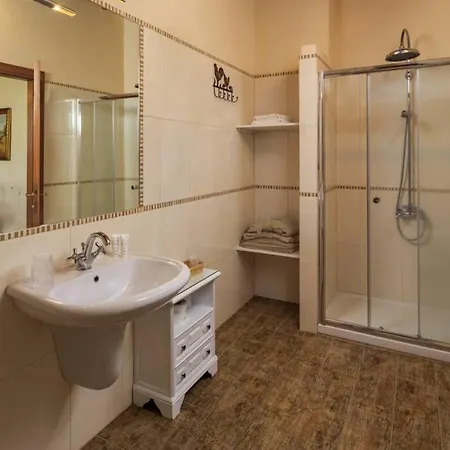 Podere Maiano - Private Pool With Villa Buonconvento